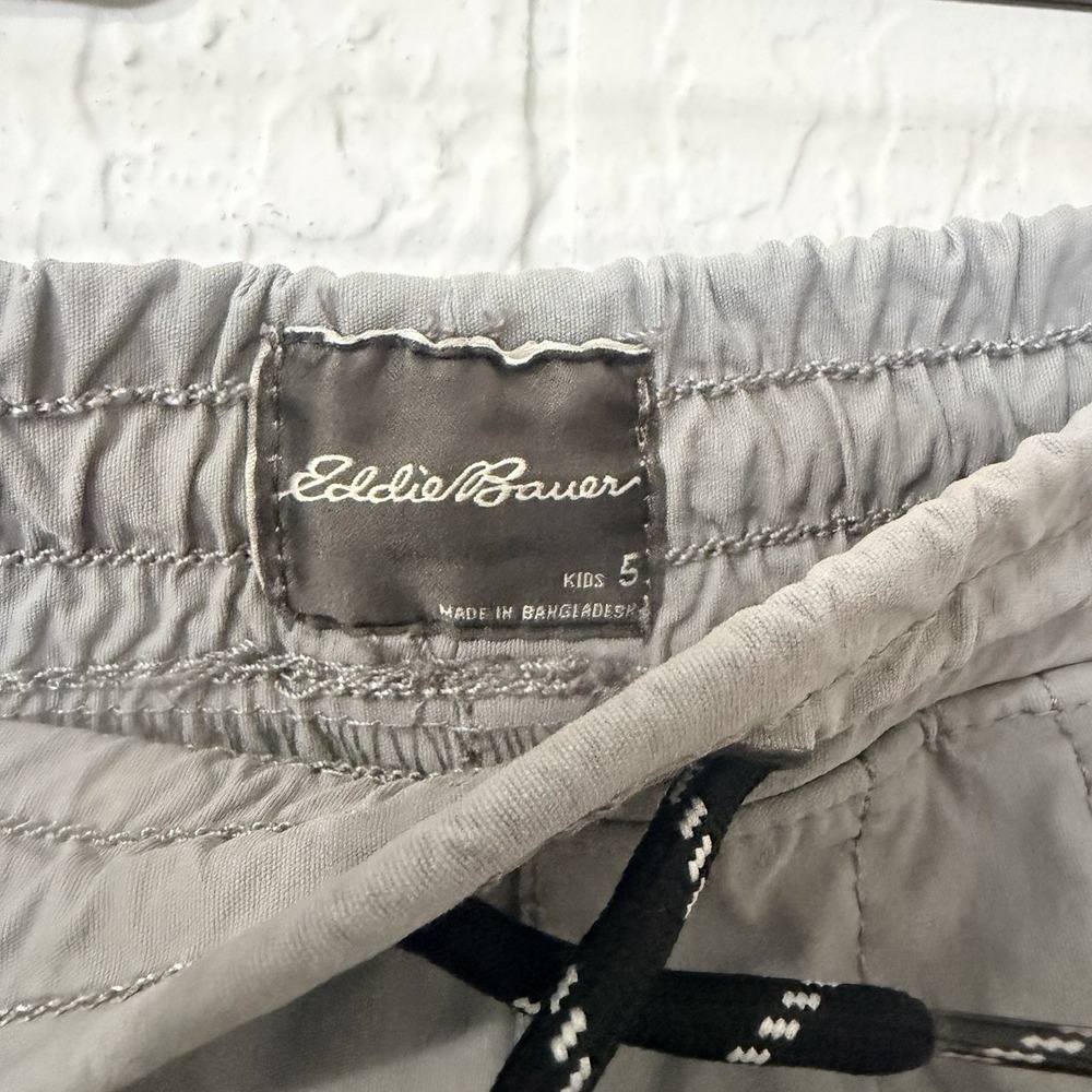Eddie Bauer Boys Khaki Pants Converts To Shorts - Size 5 Lot Of Two Khaki Gray - Picture 2 of 6
